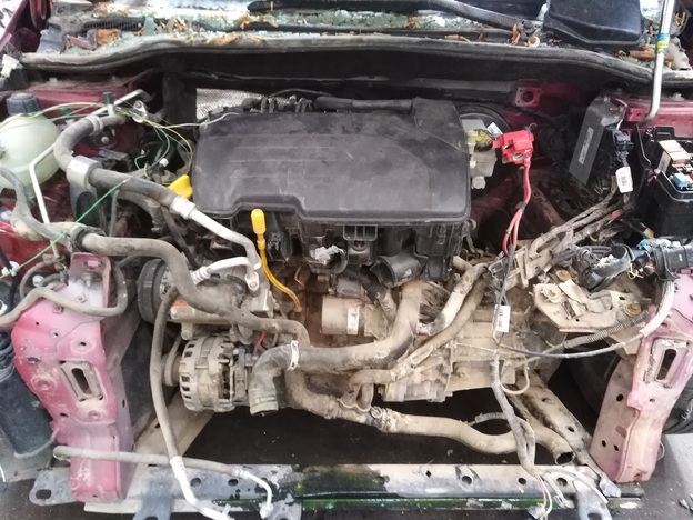 MUñON Renault CLIO 2016  USADO  EN DESARME